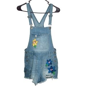 No Boundries Juniors Bib Overall Shorts Medium Embroidered Flowers Frayed